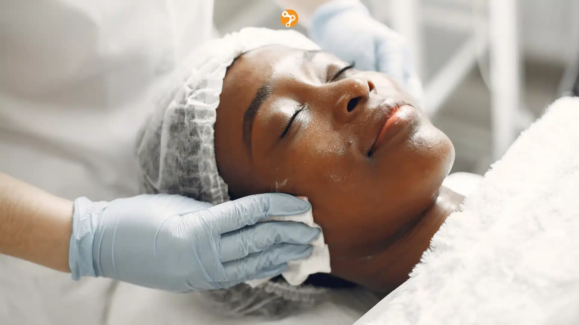 Dee Peak Gym & Beauty Spa Spa in Ijebu Ode Hero Mockup